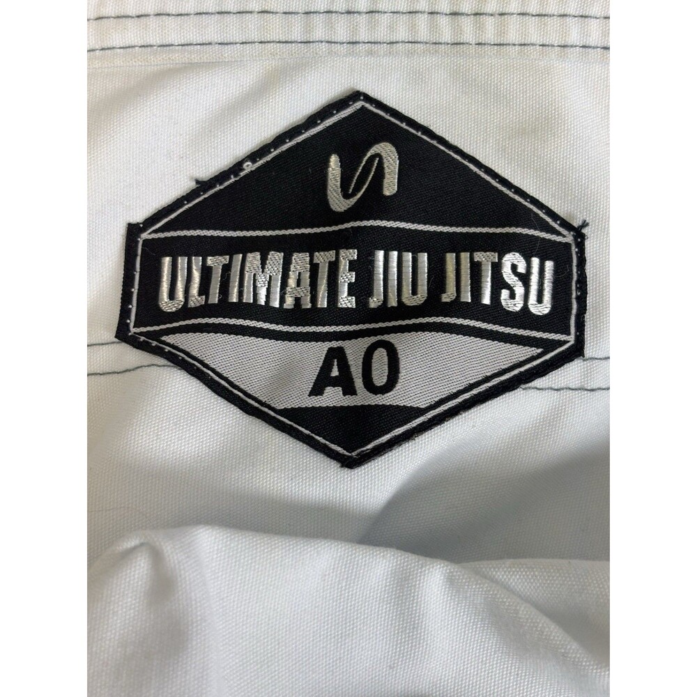Ultimate Jiu-Jitsu Ultimate Fight Gear White w/Pink Flowers Jacket Size A0 - Picture 6 of 7